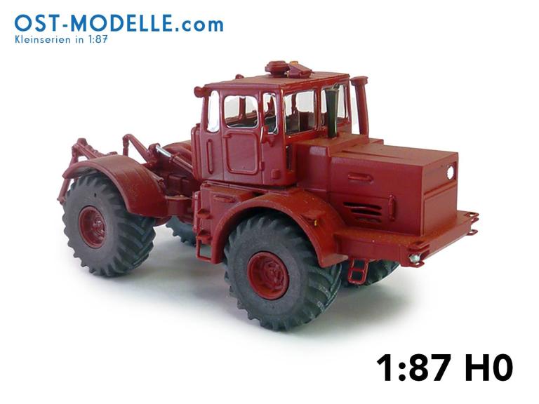 Preview: Traktor Kirovets K701 rot mit Motorverkleidung